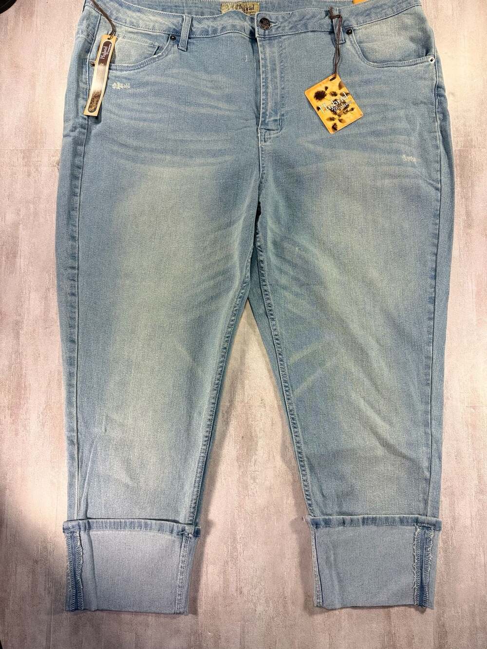 Hybrid & Company‎ Women's Plus Size 24 Skinny Light Wash Cuffed Denim Jeans